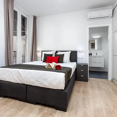 Pinzon & Penthouse Apartman *